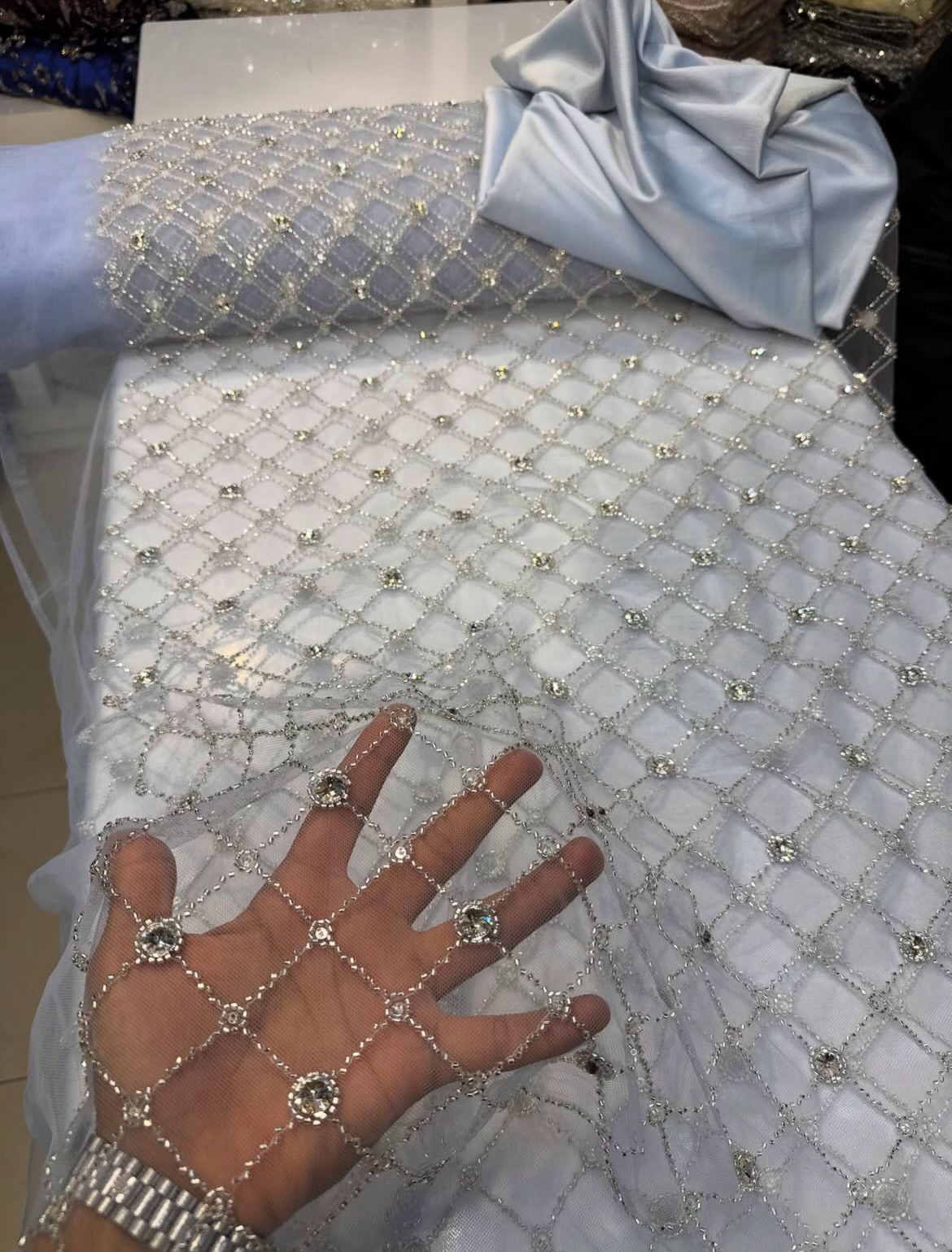 پارچه کریستالی سنگ کاری