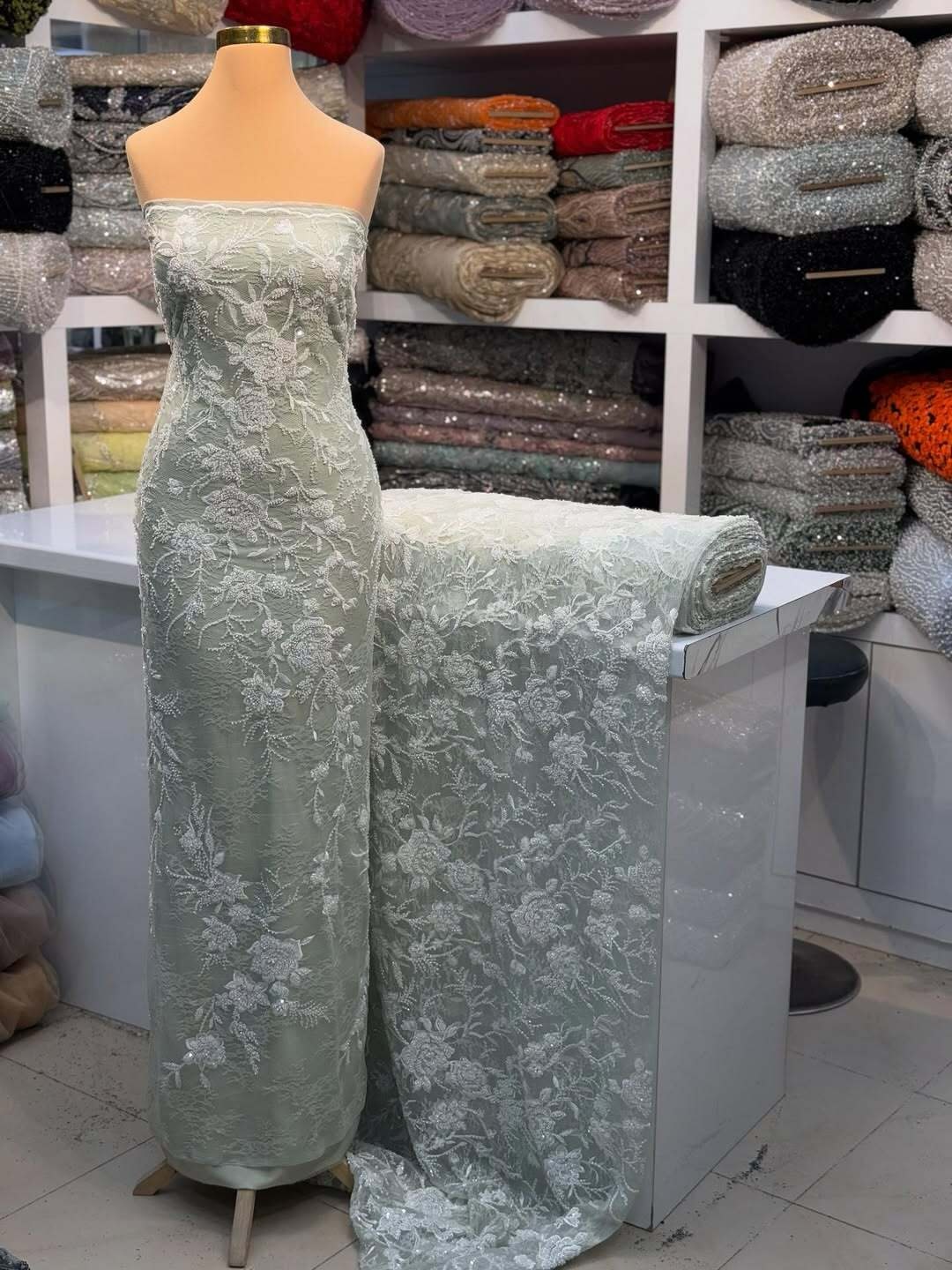 دانتل کره‌ای تمام کریستال‌دوزی